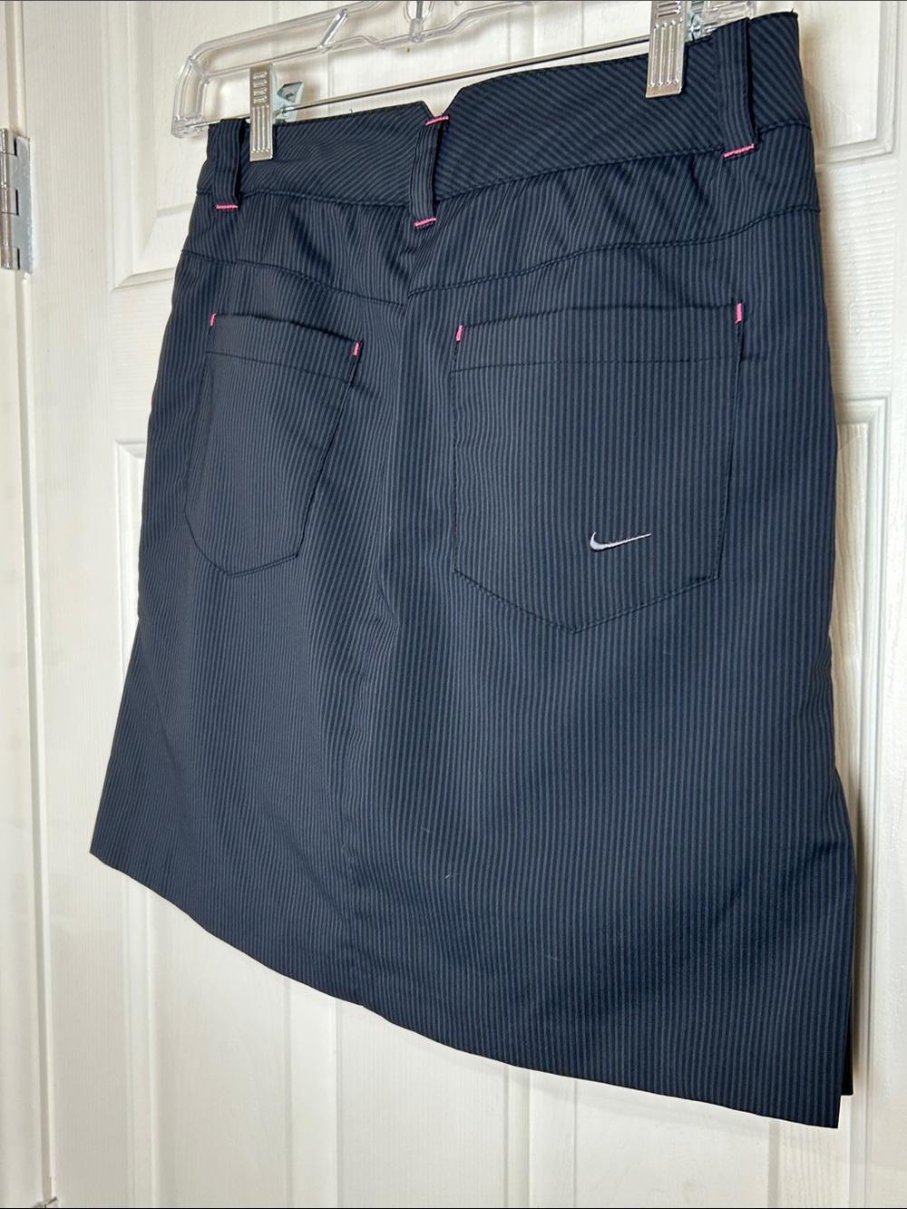Nike Golf Tour Performance Dri-FIT Skort Navy Pinstripe Pink Accents Size 2 - Picture 8 of 10